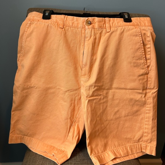 Johnston & Murphy Bundle of 2 Flat Front Shorts - Picture 6 of 12